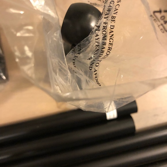 Pottery Barn Curtain Rod & Wall Bracket Antique Bronze Rod 0.75”D length 44”-68” - Picture 4 of 9